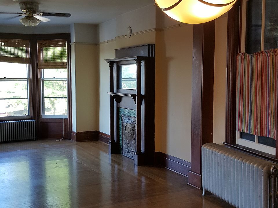 living rooms 3 actually