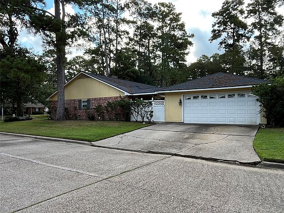 3rd image of 25423 Fairbrook Ln