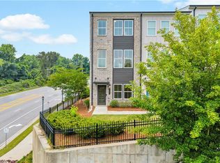 2651 Stream Ter NW, Atlanta, GA 30318