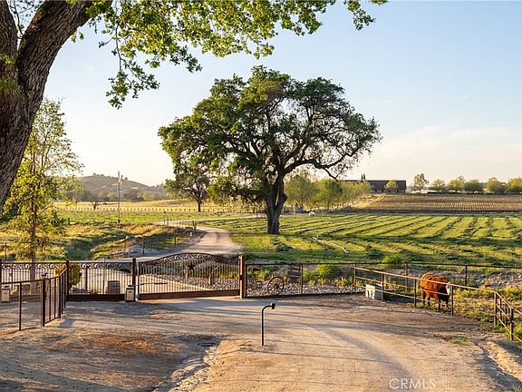 3rd image of 5385 Camp 8 Rd