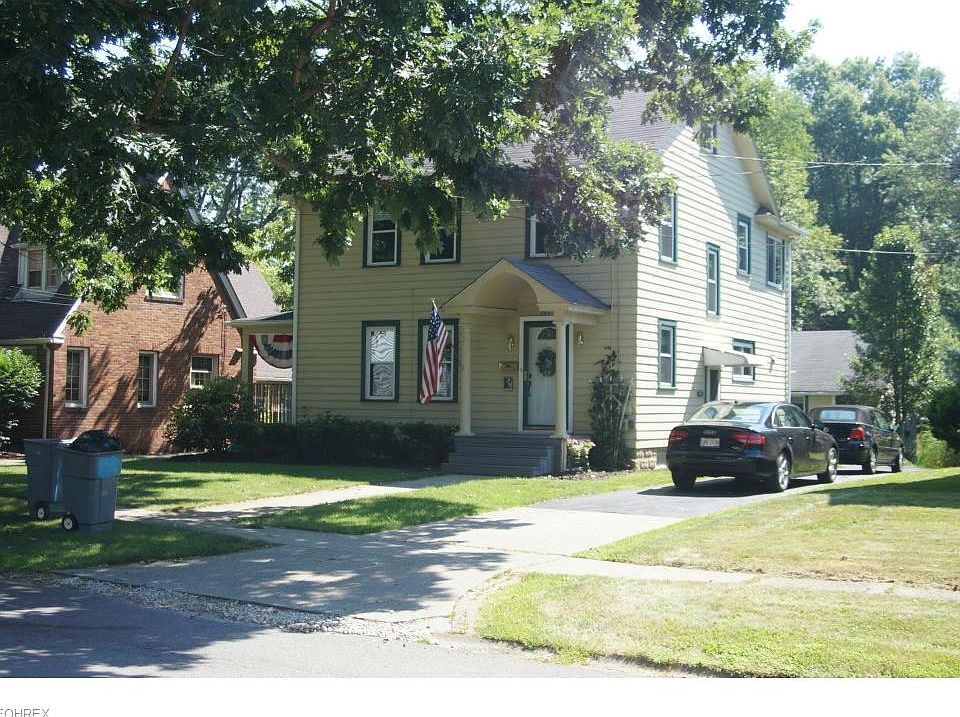 1st image of 243 Oakgrove St