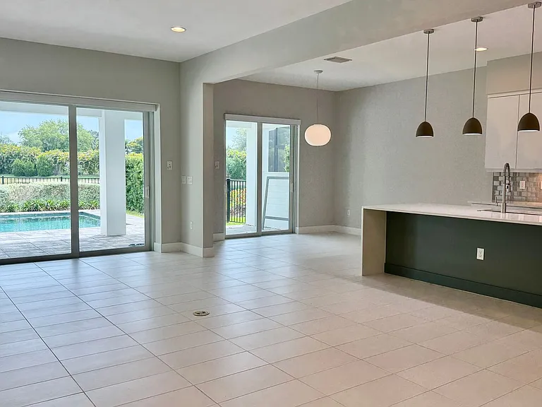7744 Sandhill Lake Dr — Photo 12