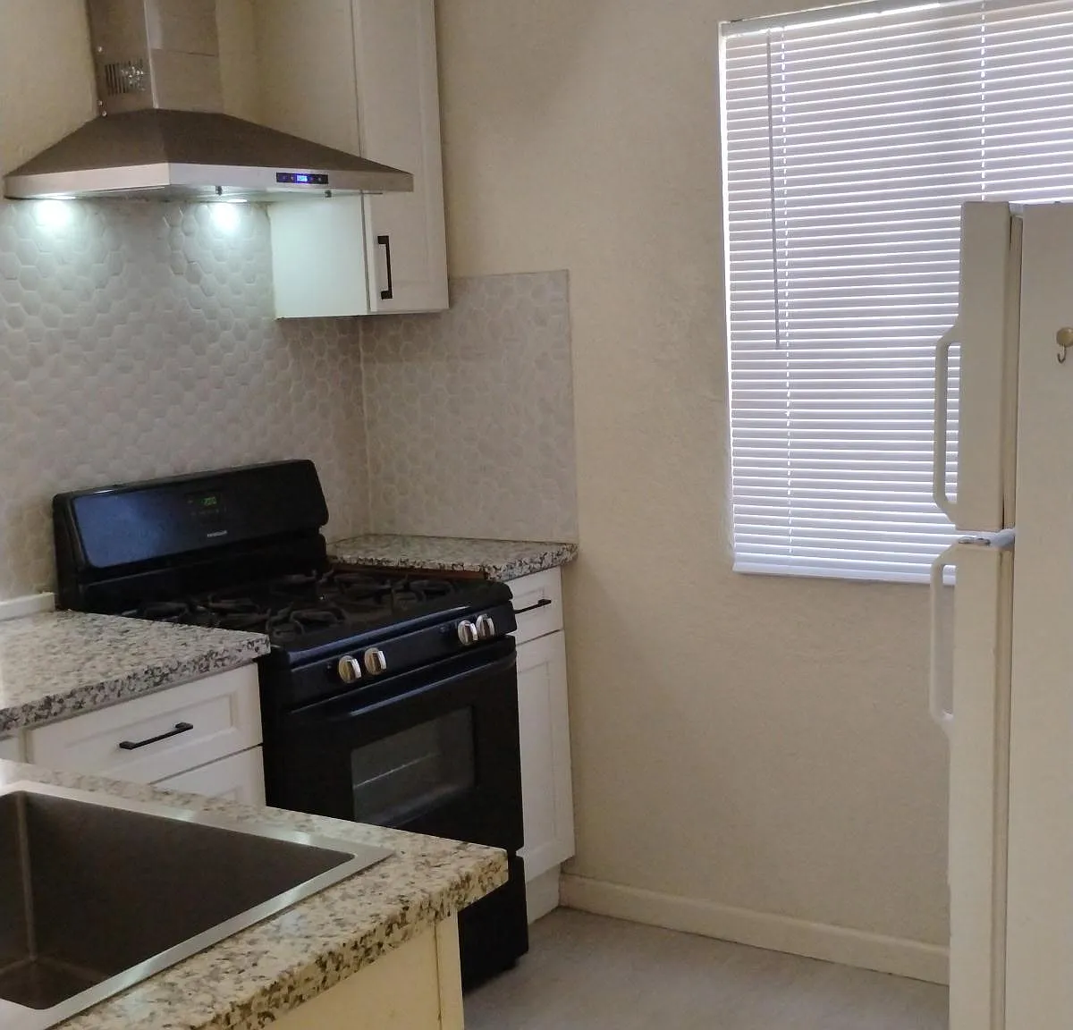 2 bed, $1,795 — Photo 2