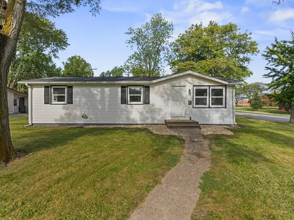 901 Rainbow Vw, Urbana, IL 61802