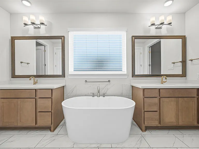 4627 Clear Creek Dr — Photo 11