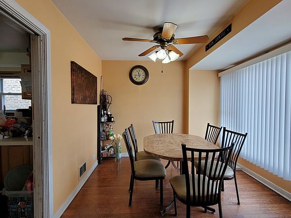 3rd image of 5049 S Lawler Ave