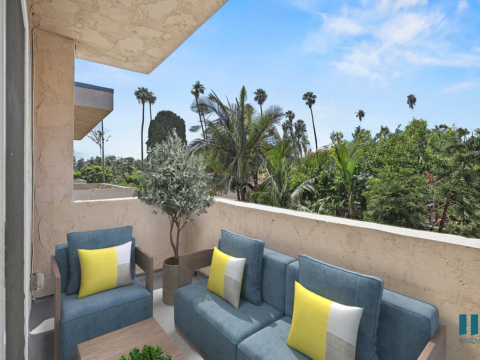 Spacious Patio
