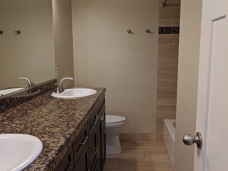 336 E Wilson Ave #2 — Photo 3