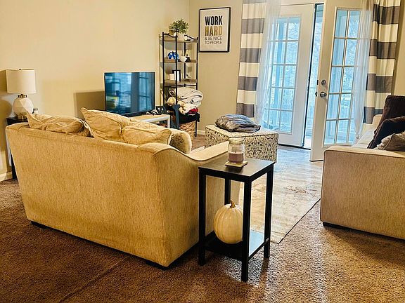 3rd image of 4304 Wisteria Landing Cir Unit 202