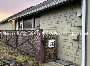 417 S Holladay Dr UNIT B, Seaside, OR 97138