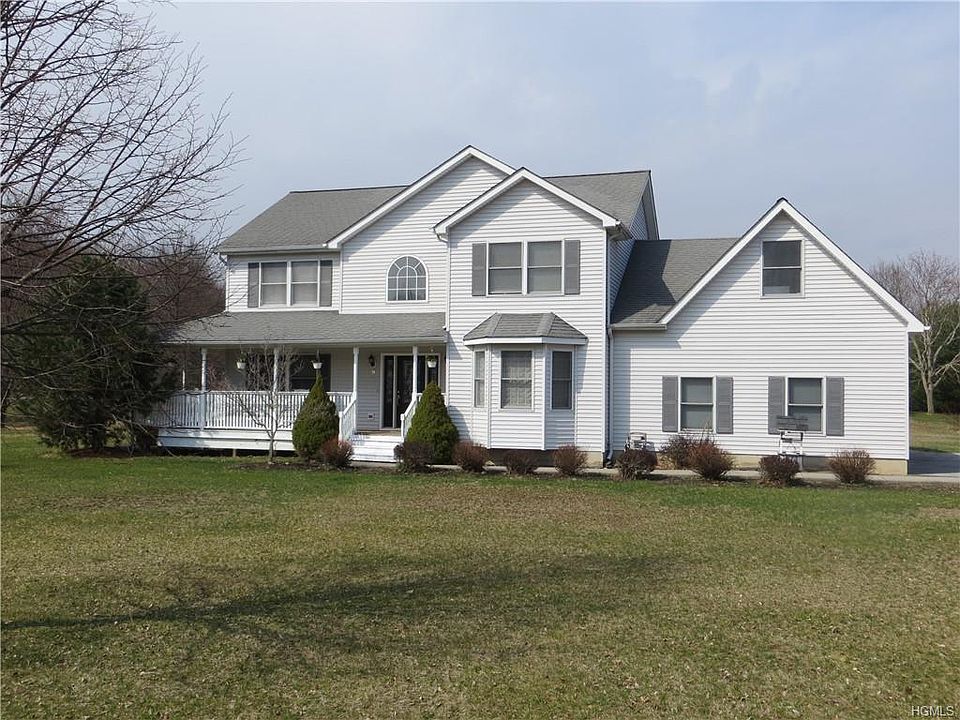 1st image of 9 Dickerson Dr