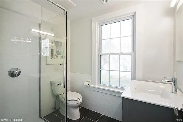 2 Park St #2B — Photo 8