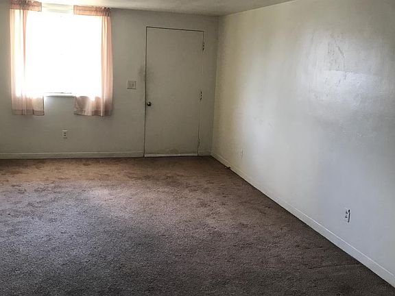 3rd image of 133 Reichart Ave
