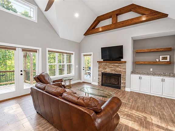 4th image of 37 Puckett Mill Way
