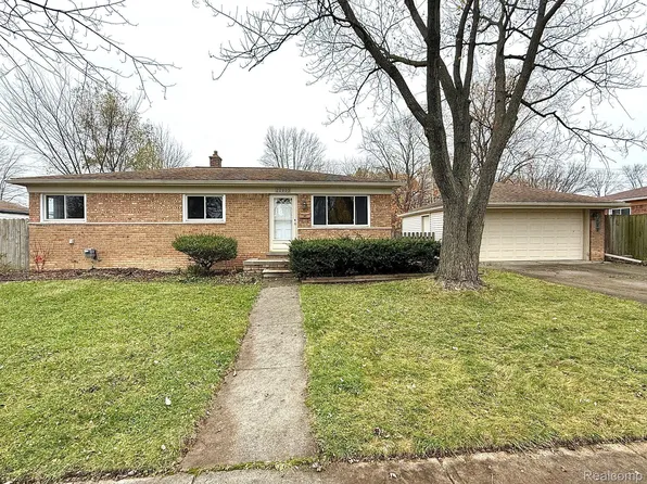 22903 Katzman St, Clinton Township, MI 48035