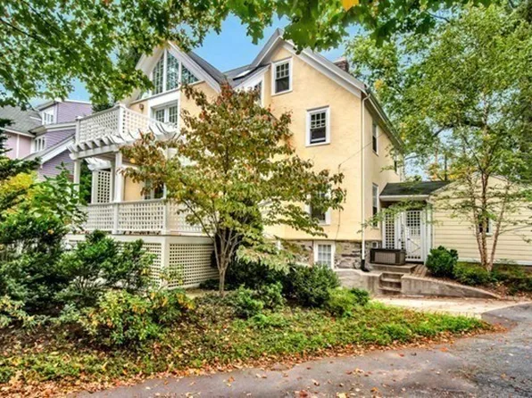 104 Church St, Winchester, MA 01890