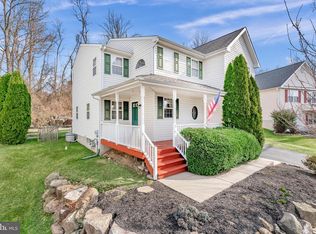 8 Revolution Ct, Upper Chichester, PA 19061