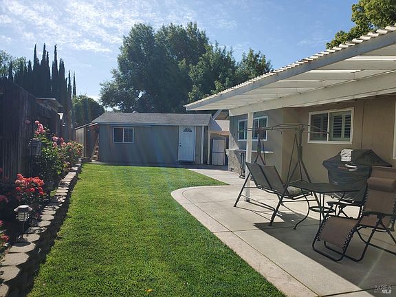 4th image of 214 Arrowhead Drive