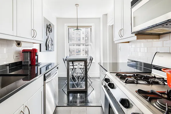 Rented by Compass | media 4