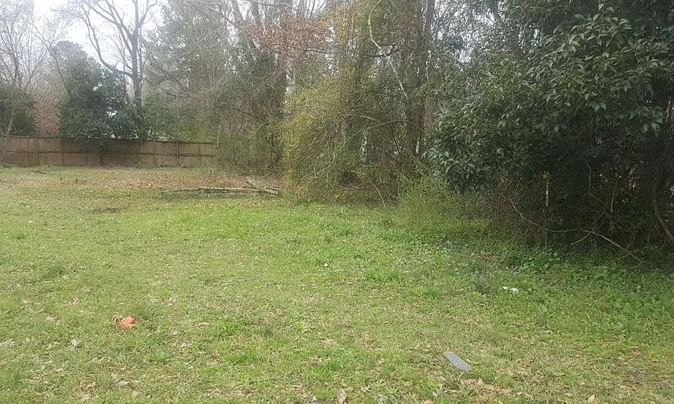 1st image of 414 Dogwood Dr