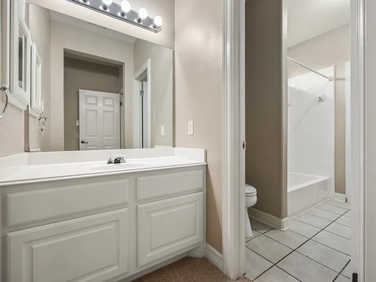 410 Cadence Hl — Photo 21
