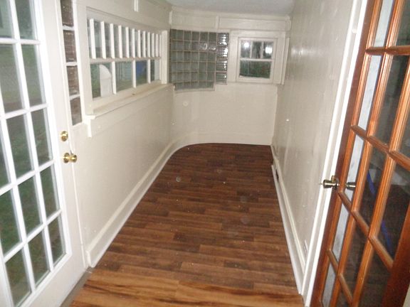 sun room with cental air