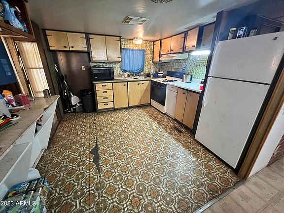 3rd image of 9017 E BUTTERNUT Avenue