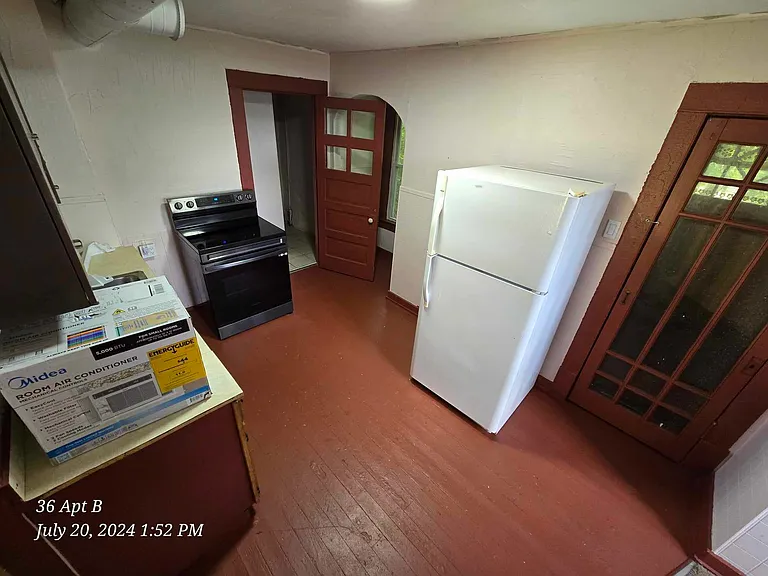 36 Glenview Ave #B — Photo 5