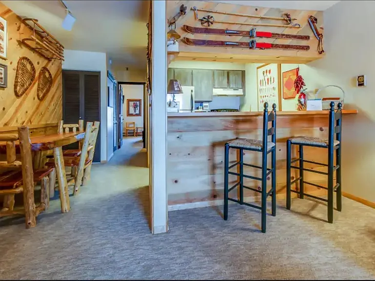 12 Snowmass Rd — Photo 2