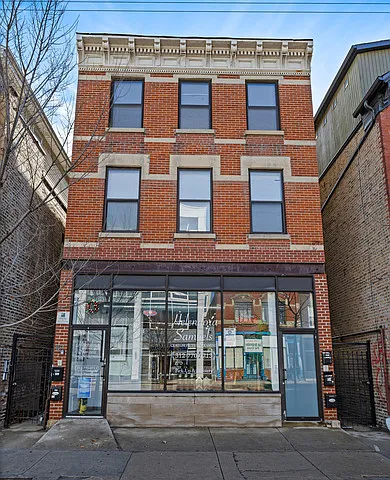 1851 W Chicago Ave #2F Photo 1