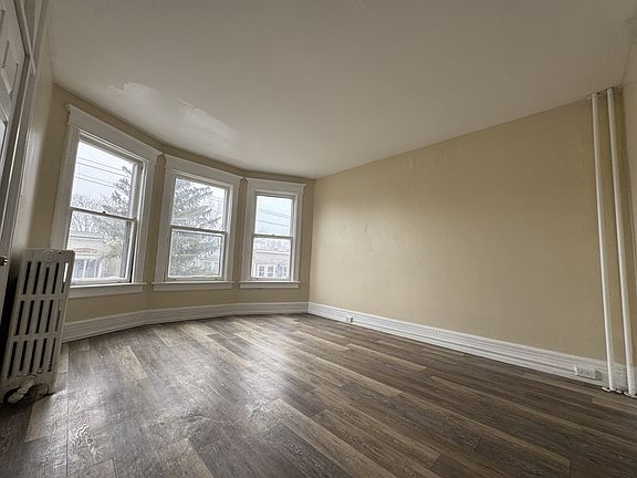 3rd image of 472 Hudson Ave Unit 2