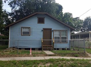 417 E Adoue St, Baytown, TX 77520