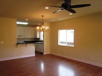 5th image of 2092 Morlan Dr