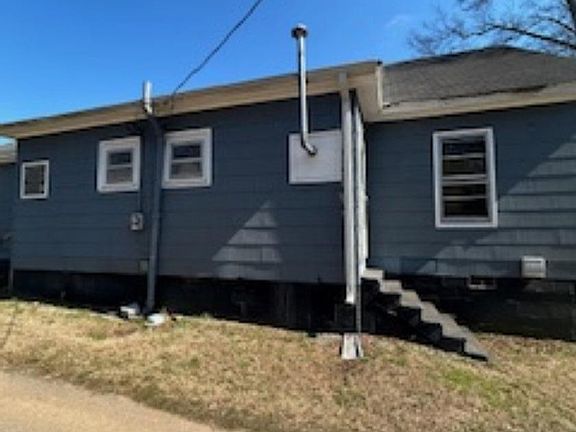 2nd image of 255 Limestone St