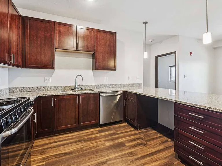 360 at Jordan West — Photo 209
