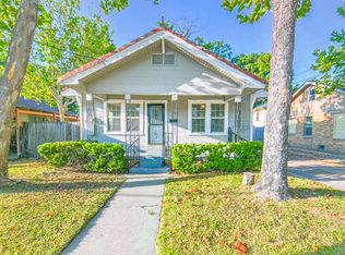 208 W Lobit St, Baytown, TX 77520