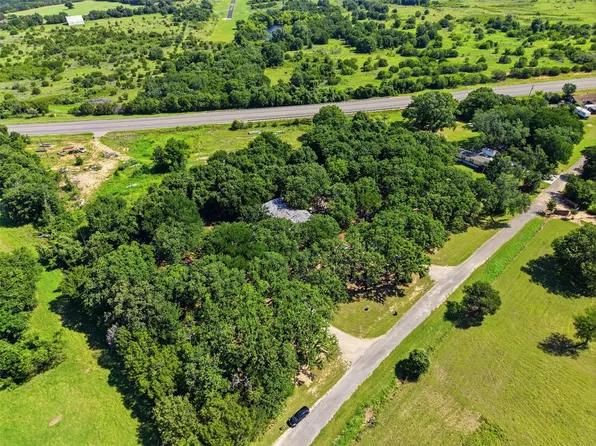 1135 County Road 2005, Walnut Springs, TX 76690