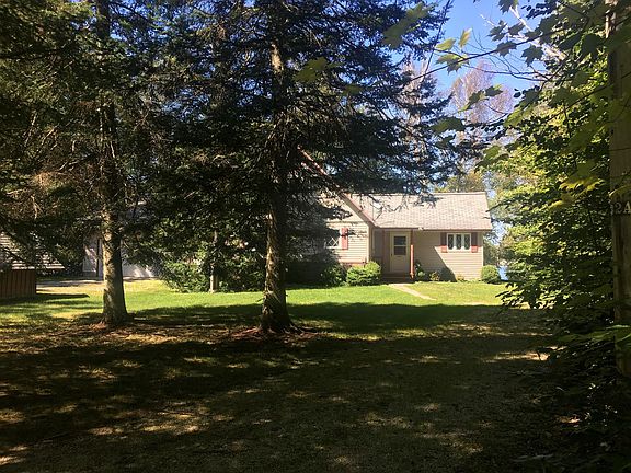 3rd image of 31982 W Birch Shores Dr
