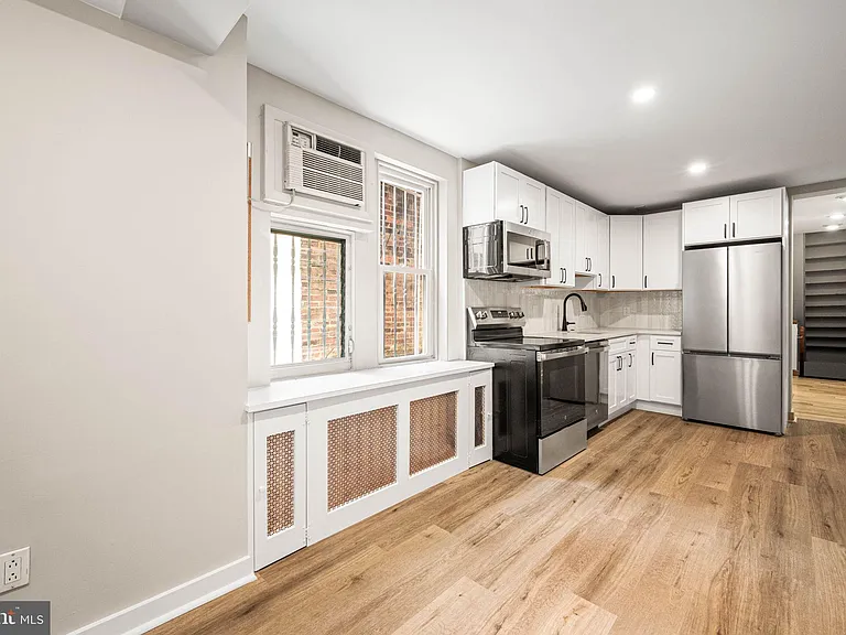 241 S 23rd St #2 — Photo 11