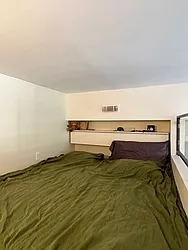 Rented by LEVEN Real Estate