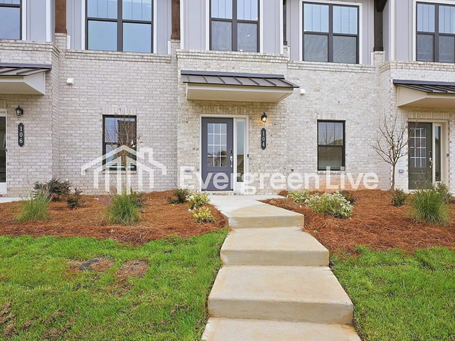 3 bed, 3.5 bath, 1877 sqft, $1,895 — Photo 2