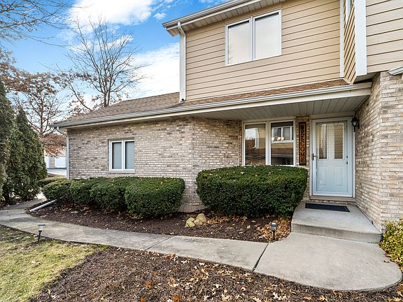 2nd image of 11916 Cormoy Ln
