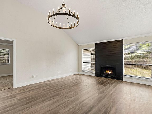 4th image of 1019 Margate Ct