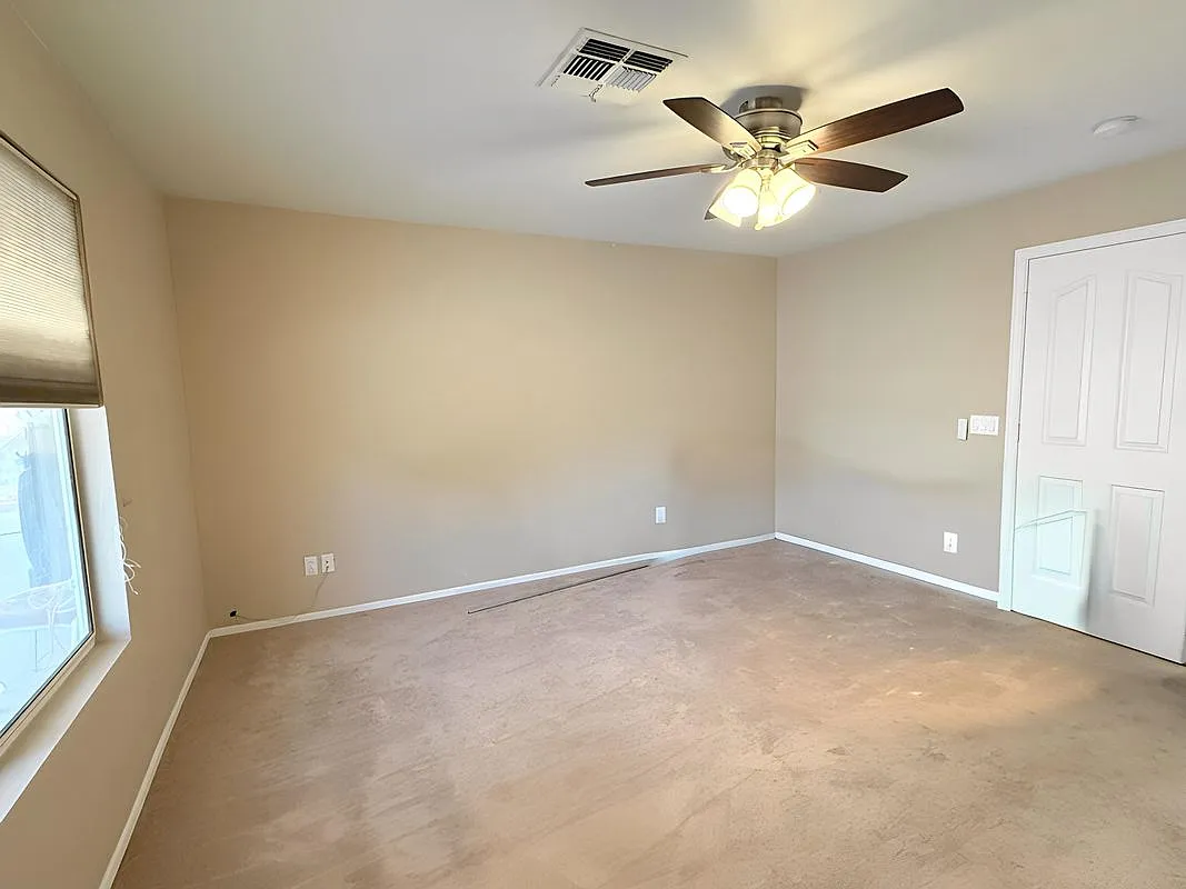 3 bed, 2.0 bath, 1647 sqft, $2,375 — Photo 2