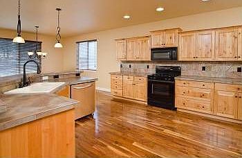 2nd image of 512 NW Flagline Dr