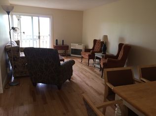 60 Austin Dr APT 1, Burlington, VT 05401