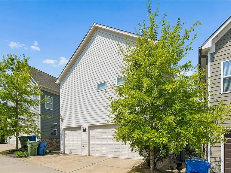 1821 Sanford Dr NW — Photo 49