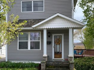318 Washington Ave, Jermyn, PA 18433