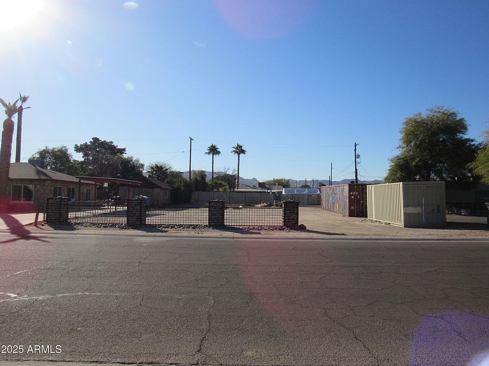 1st image of 13 E SAINT CATHERINE Avenue #3