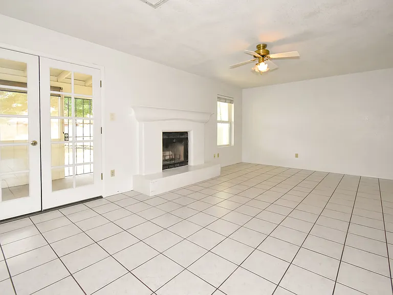 3477 E Cuadrilla Ln — Photo 2